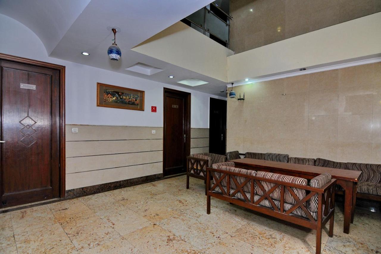 Hotel Tjs Grand Делі Екстер'єр фото