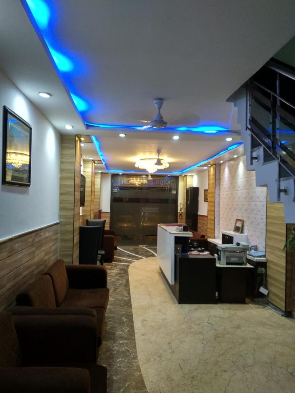Hotel Tjs Grand Делі Екстер'єр фото